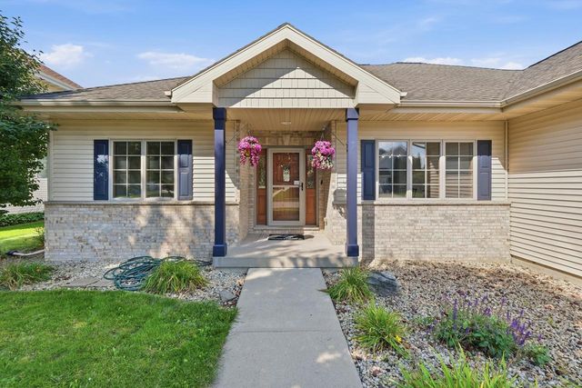 363 Liberty Park Drive, Oregon, WI 53575