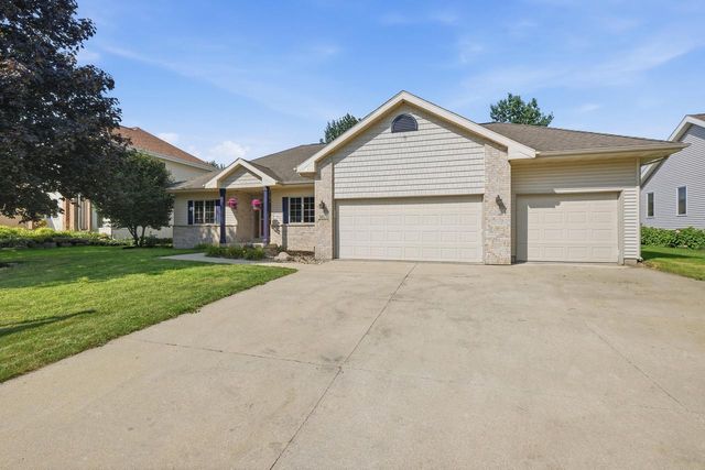 363 Liberty Park Drive, Oregon, WI 53575
