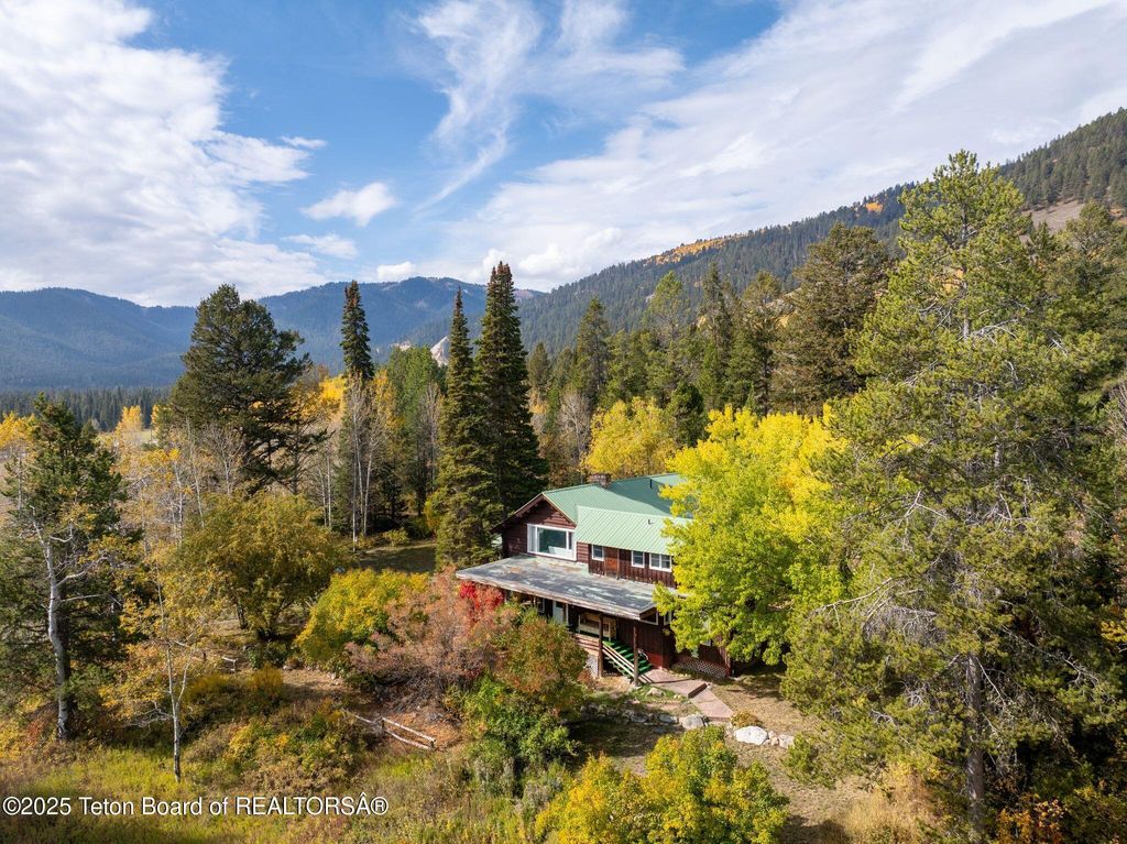 6255 W HIGHWAY 22, Wilson, WY 83014 photo 11