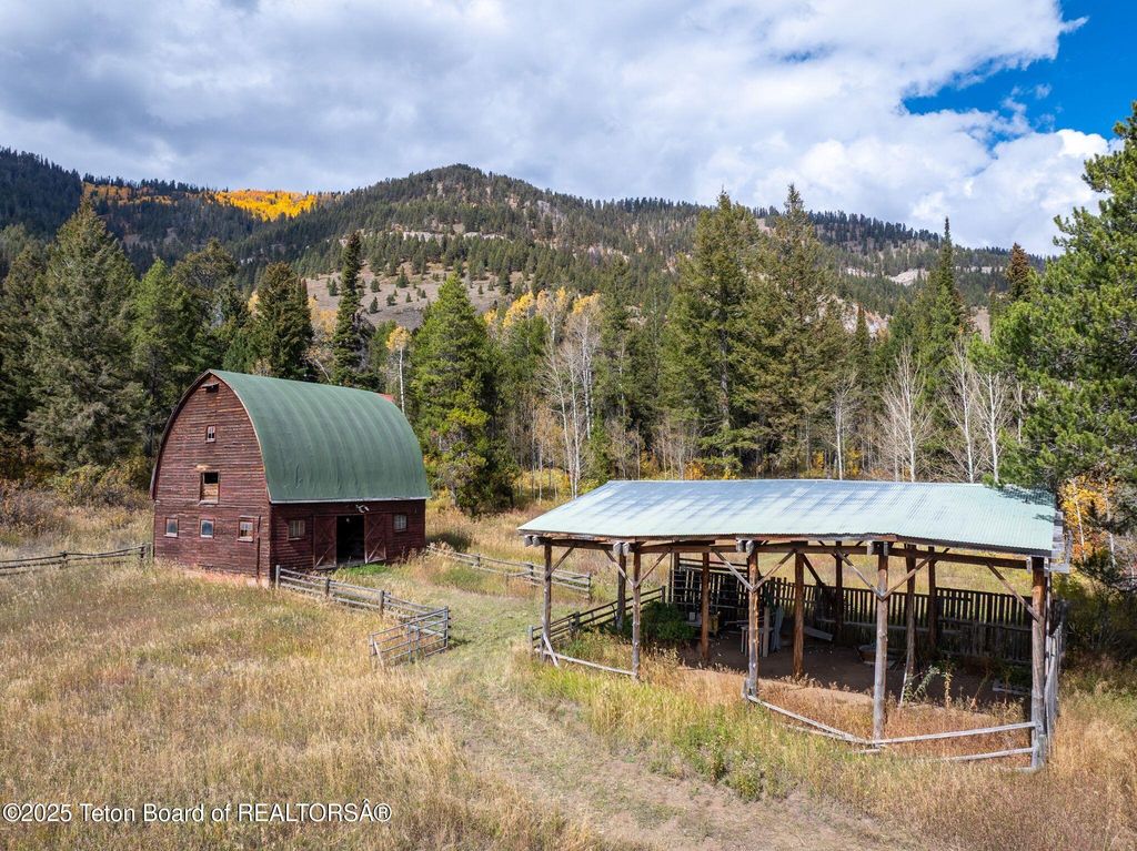 6255 W HIGHWAY 22, Wilson, WY 83014 photo 27