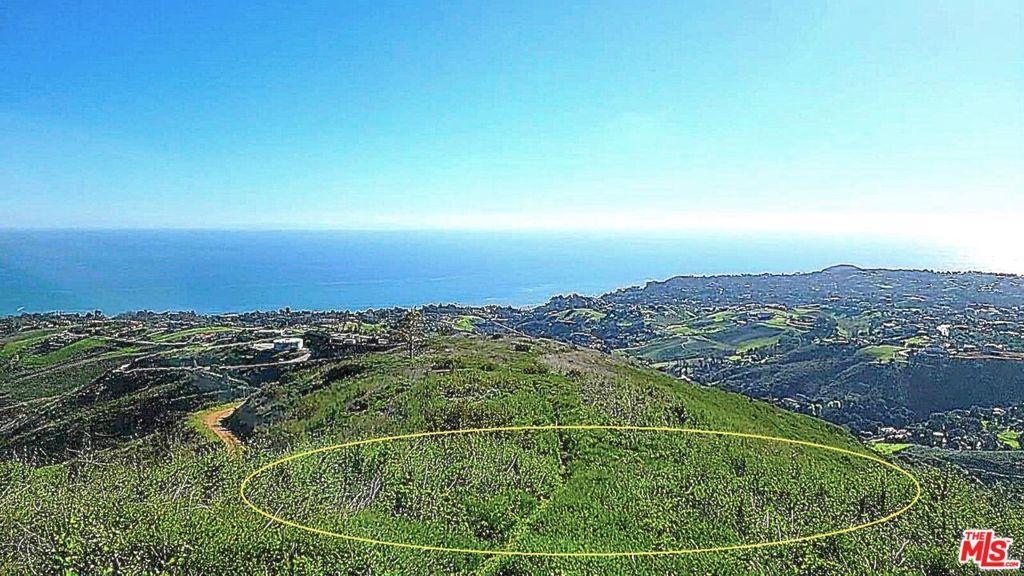 Image 1 of property listing at 5315 Murphy Way, Malibu, CA 90265