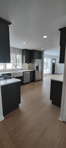 71 N ELA Road, Inverness, IL 60067