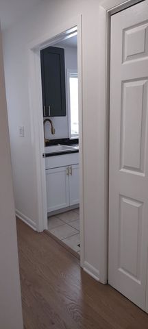 71 N ELA Road, Inverness, IL 60067