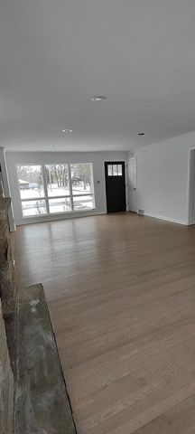 71 N ELA Road, Inverness, IL 60067