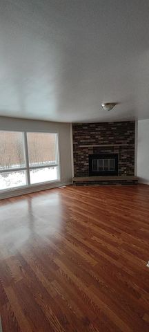 71 N ELA Road, Inverness, IL 60067