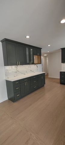 71 N ELA Road, Inverness, IL 60067