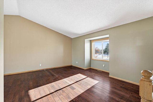 7100 91st Trail N, Brooklyn Park, MN 55445