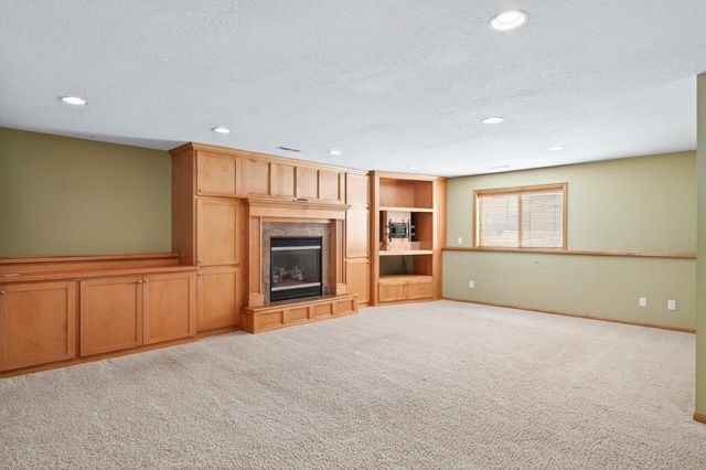 7100 91st Trail N, Brooklyn Park, MN 55445