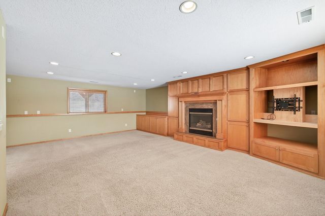 7100 91st Trail N, Brooklyn Park, MN 55445