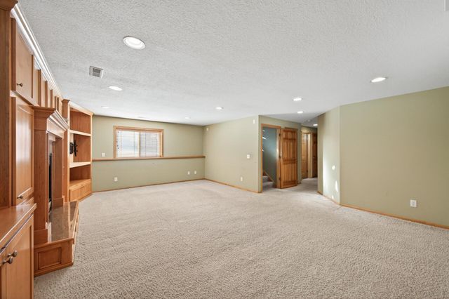 7100 91st Trail N, Brooklyn Park, MN 55445