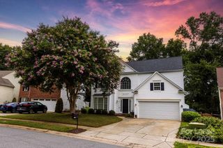 6337 Elderslie Drive, Charlotte, NC 28269