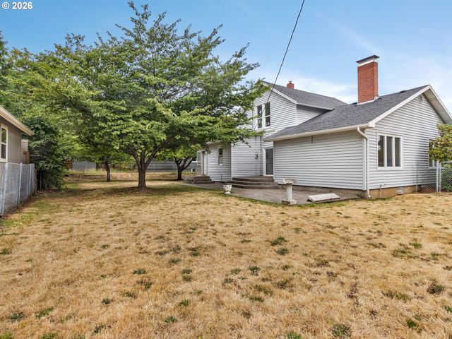 7626 Se CARLTON St, Portland, OR 97206