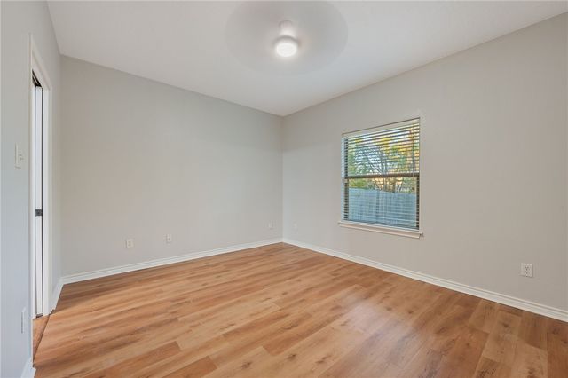 4201 WHISPERING CREEK Drive, College Station, TX 77845