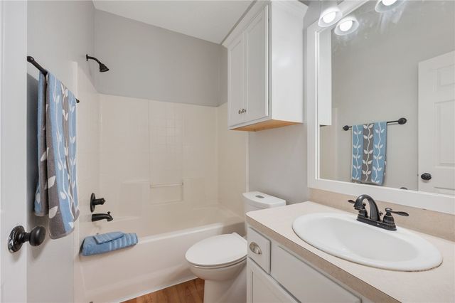 4201 WHISPERING CREEK Drive, College Station, TX 77845