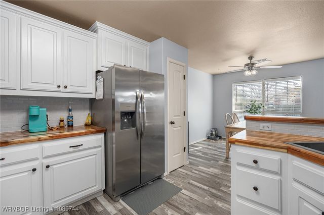 1363 Red Oak Drive, Alma, AR 72921