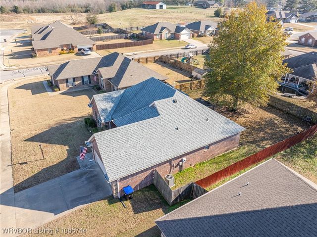1363 Red Oak Drive, Alma, AR 72921