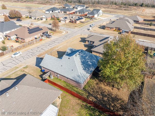 1363 Red Oak Drive, Alma, AR 72921