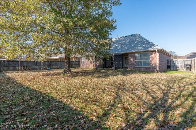 1363 Red Oak Drive, Alma, AR 72921