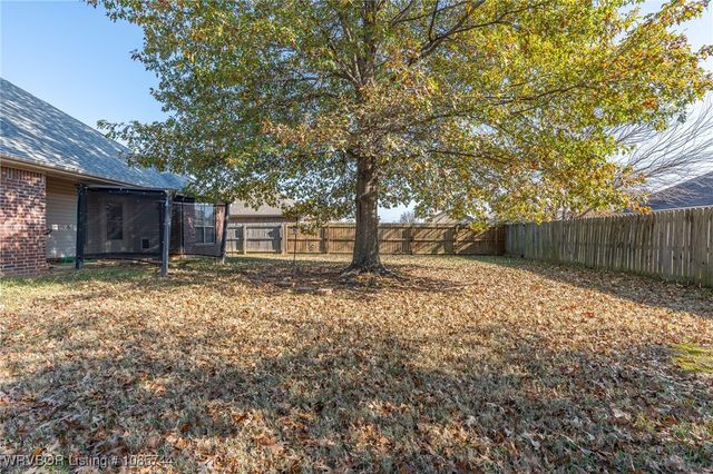 1363 Red Oak Drive, Alma, AR 72921