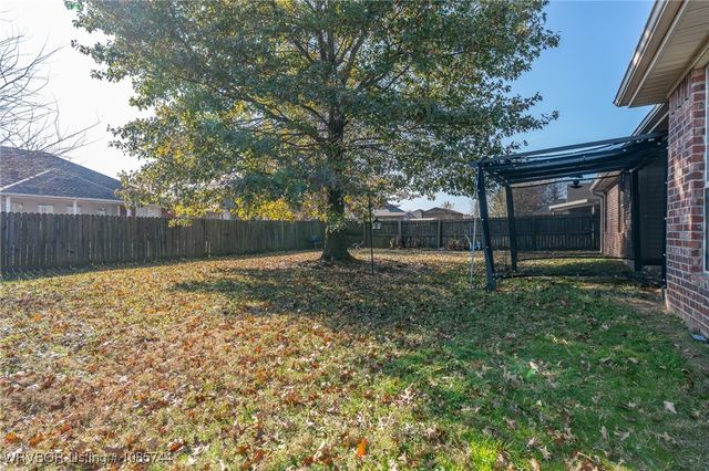 1363 Red Oak Drive, Alma, AR 72921