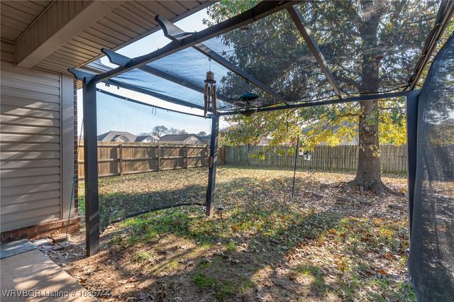 1363 Red Oak Drive, Alma, AR 72921