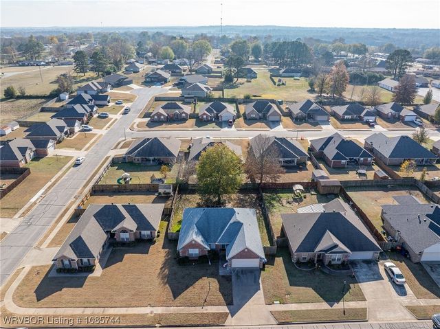 1363 Red Oak Drive, Alma, AR 72921