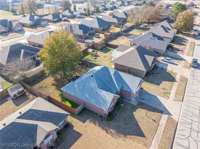 1363 Red Oak Drive, Alma, AR 72921