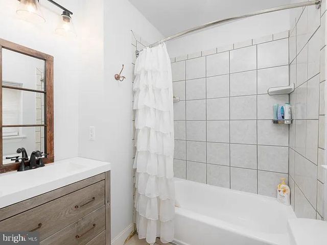 326 E 11TH AVE, Conshohocken, PA 19428