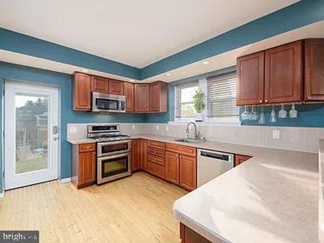 326 E 11TH AVE, Conshohocken, PA 19428