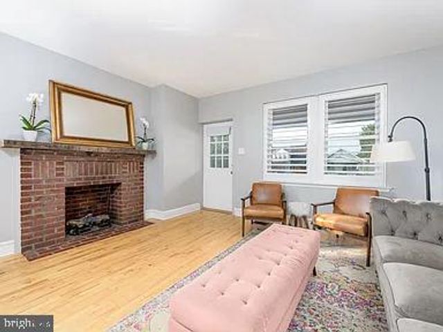 326 E 11TH AVE, Conshohocken, PA 19428