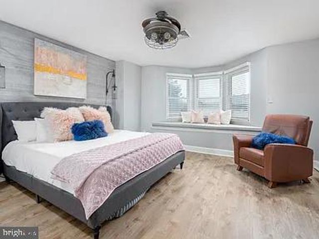 326 E 11TH AVE, Conshohocken, PA 19428