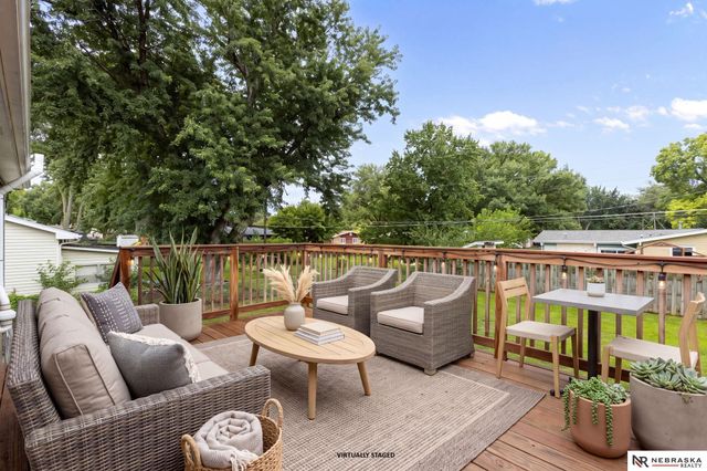8721 Browne Street, Omaha, NE 68134