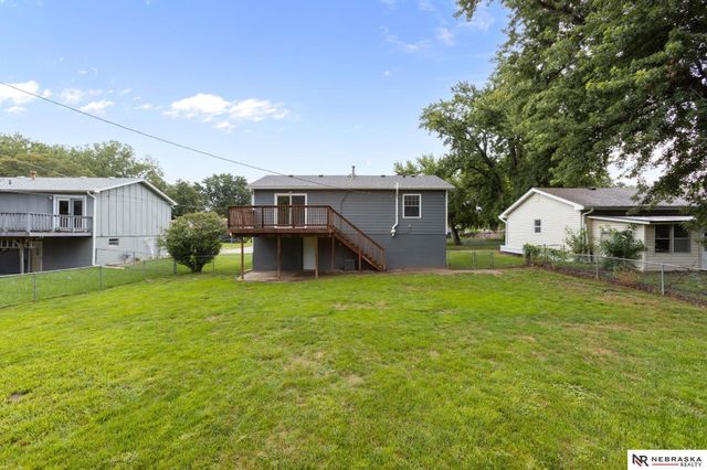 8721 Browne Street, Omaha, NE 68134