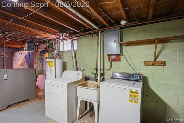 21001 Negaunee Street, Southfield, MI 48033