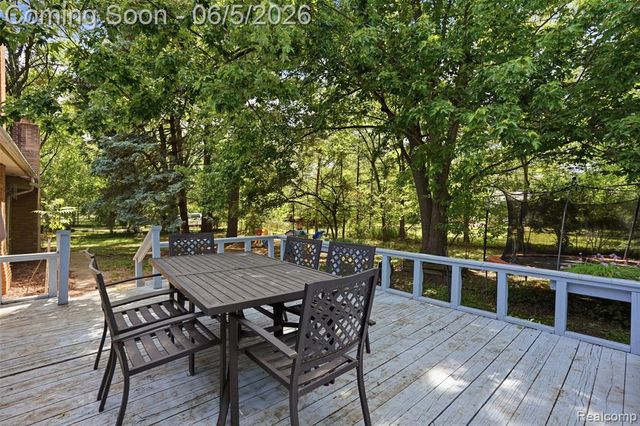 21001 Negaunee Street, Southfield, MI 48033