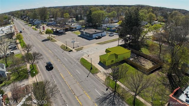 4438 S Wayne Road, Wayne, MI 48184