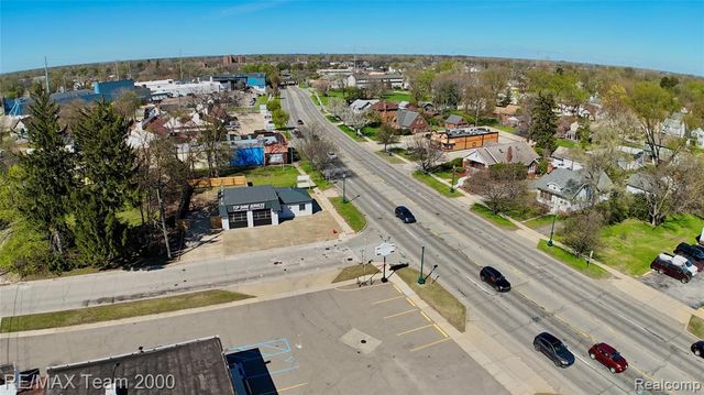4438 S Wayne Road, Wayne, MI 48184