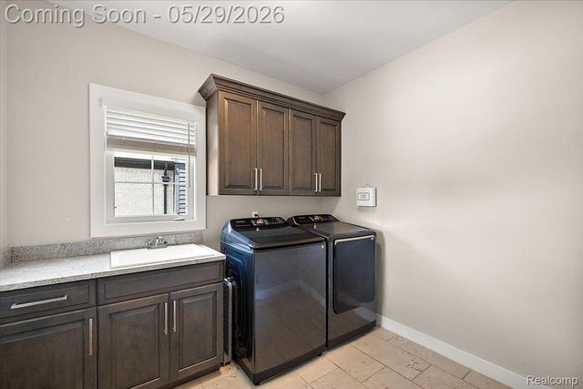 7659 Crimson Court, Shelby Charter Township, MI 48316