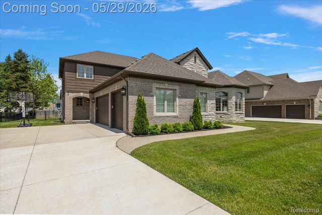 7659 Crimson Court, Shelby Charter Township, MI 48316