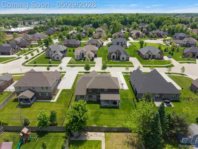 7659 Crimson Court, Shelby Charter Township, MI 48316