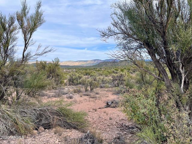 3075 N SONORA Pass 65, Rimrock, AZ 86335