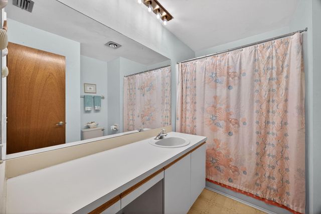 8323 SE Croft Circle N9, Hobe Sound, FL 33455