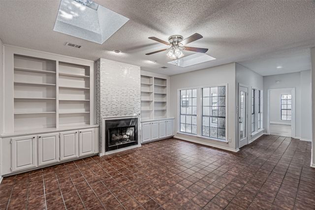 5209 Smokerise Court, Arlington, TX 76016