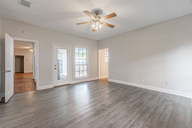 5209 Smokerise Court, Arlington, TX 76016