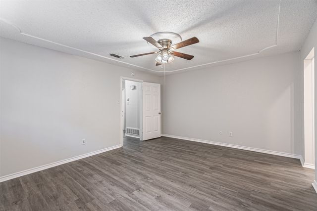 5209 Smokerise Court, Arlington, TX 76016