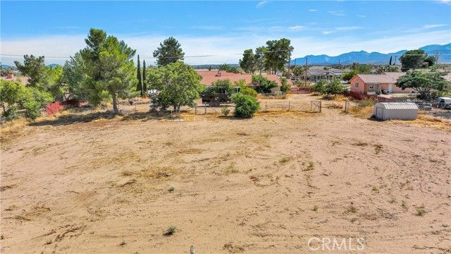 8760 Del Rosa Road, Phelan, CA 92371