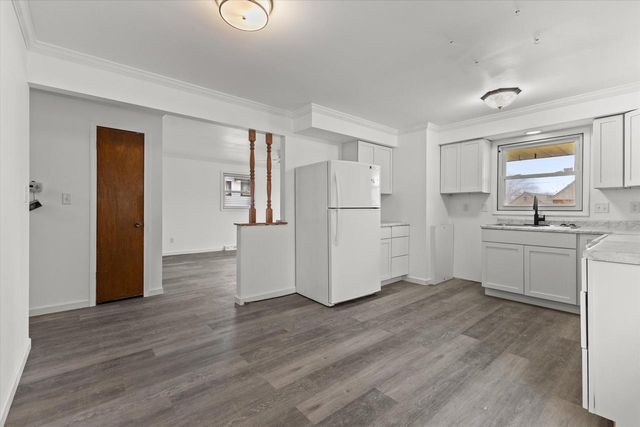 1625 Monroe AVENUE, South Milwaukee, WI 53172