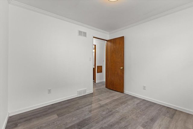 1625 Monroe AVENUE, South Milwaukee, WI 53172