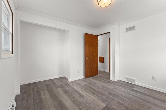 1625 Monroe AVENUE, South Milwaukee, WI 53172