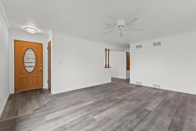 1625 Monroe AVENUE, South Milwaukee, WI 53172